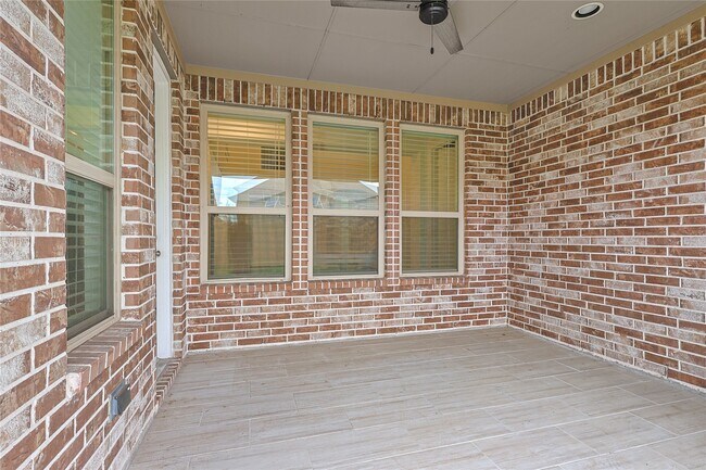 Building Photo - 5919 Solara Ledge Ln