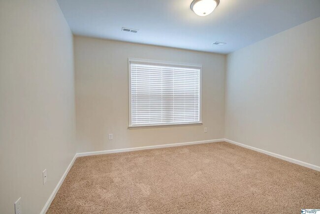 Building Photo - 103 Rainwood Dr SW