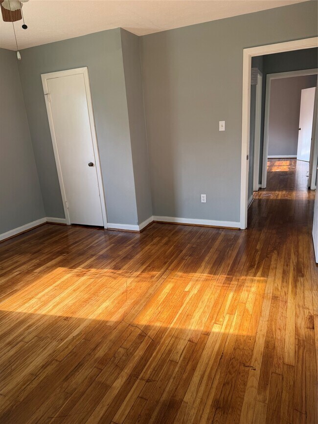 Building Photo - 5223 Sanford Rd