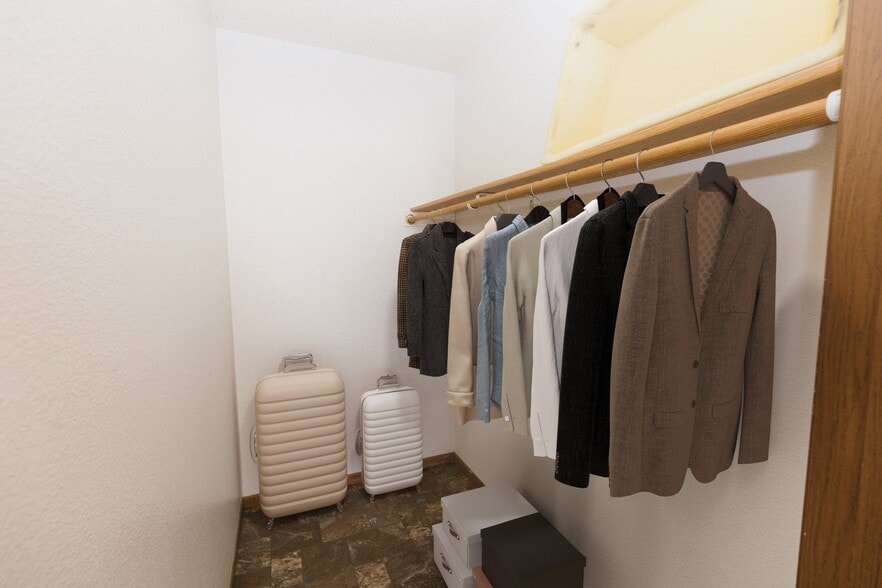 Building Photo - 1401 14th St E