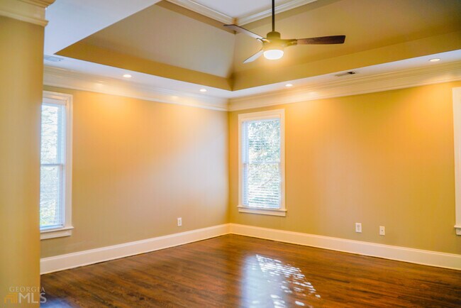 Building Photo - 1127 Ashton Bluff Dr NE