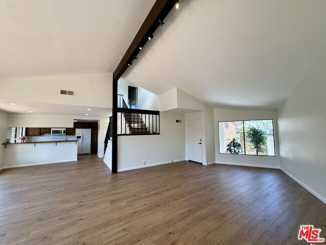 Building Photo - 7756 Sailboat Cir