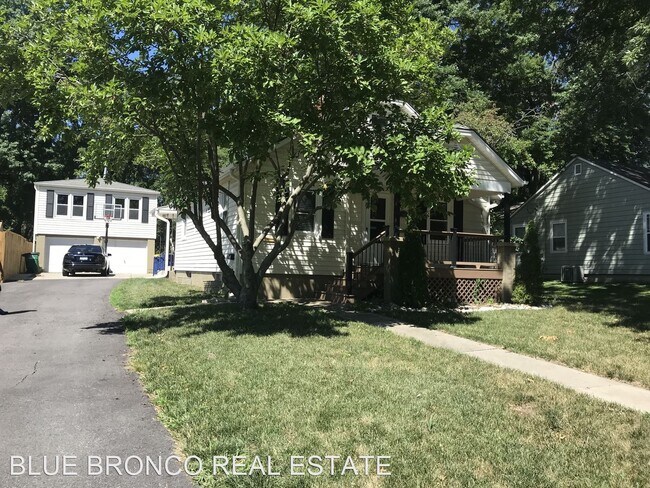 Building Photo - 3 br, 3 bath House - 610 SE Green Street