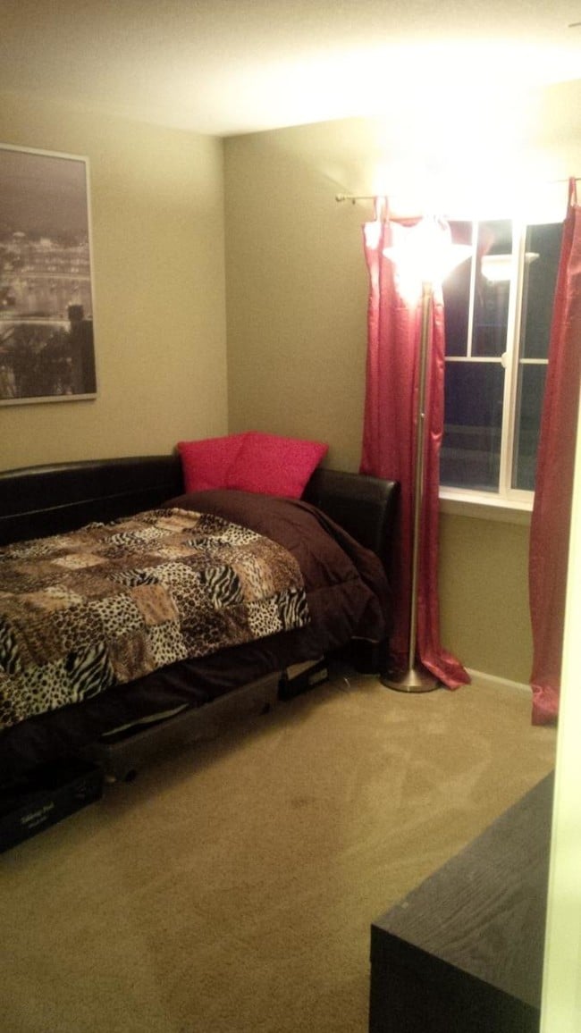 Building Photo - 17926 E 104th Way