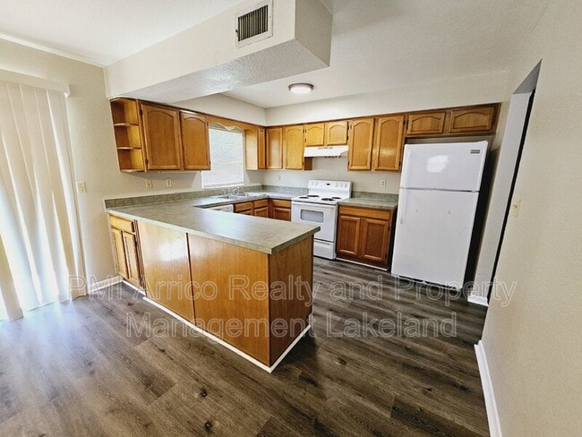 Building Photo - 4715 Kanoy Dr