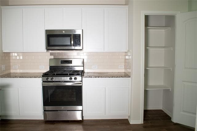 Building Photo - 5801 Fir Tree Ln