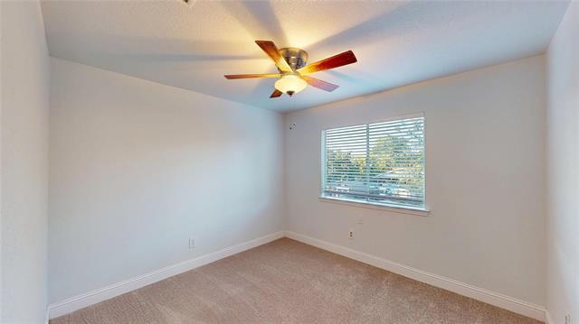 Building Photo - 17 Green View Cir