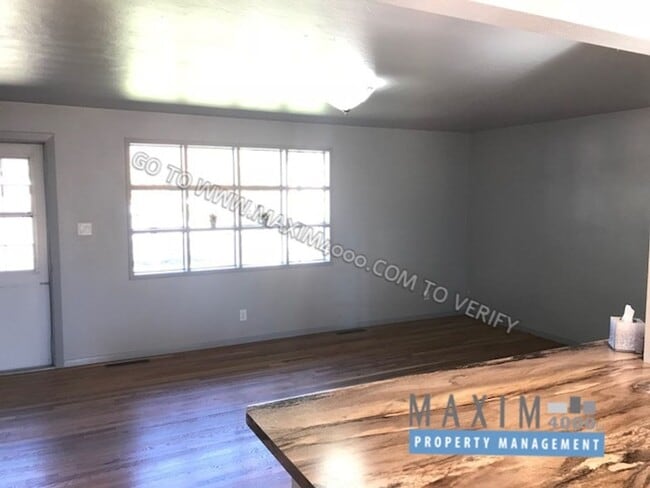 Building Photo - 121 Orchard Ave