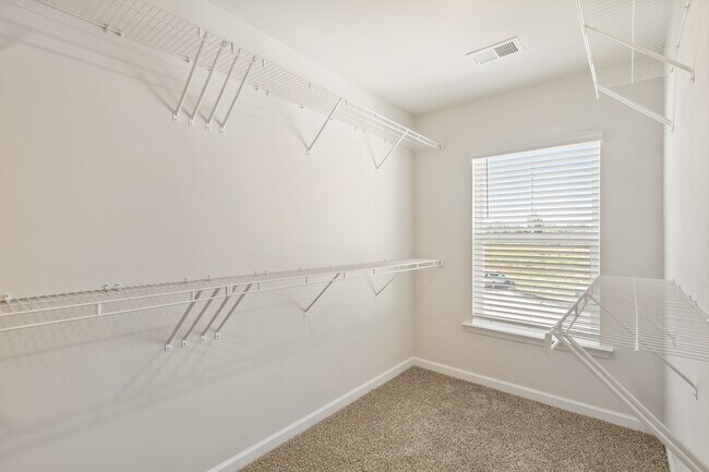 Building Photo - 2049 Hillman Wy