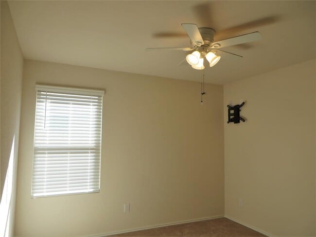 Building Photo - 400 Major Lee Ln