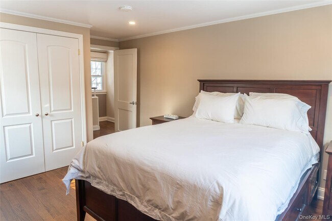 Building Photo - 93 Beverly Rd