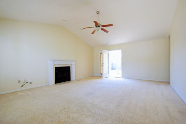 Building Photo - 1445 Avoncroft Dr