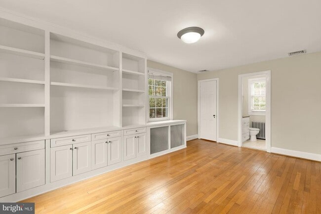 Building Photo - 4809 Wellington Dr