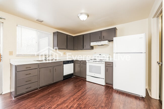 Building Photo - Coming Soon!