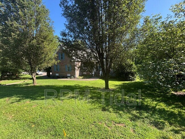 Building Photo - 4905 Burnley Dr
