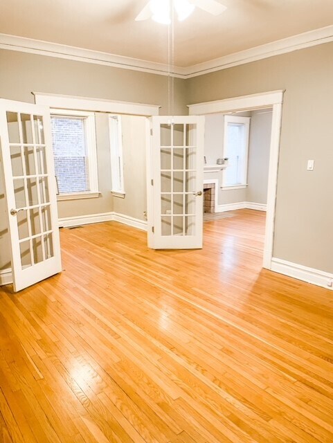 Building Photo - 618 S Hanley Rd