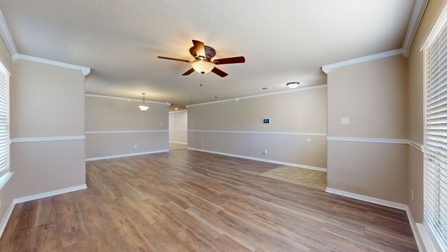 Building Photo - PRICE IMPROVEMENT ONLY $2,195 for OVER 1 A...