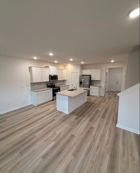 Building Photo - 482 Jet Strm Dr