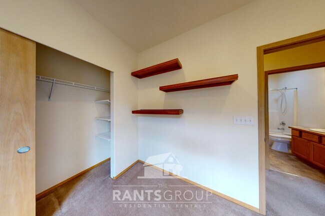 Building Photo - Cute Rambler in Lacey's Jubilee, a premier community for active seniors! MUST BE 55+