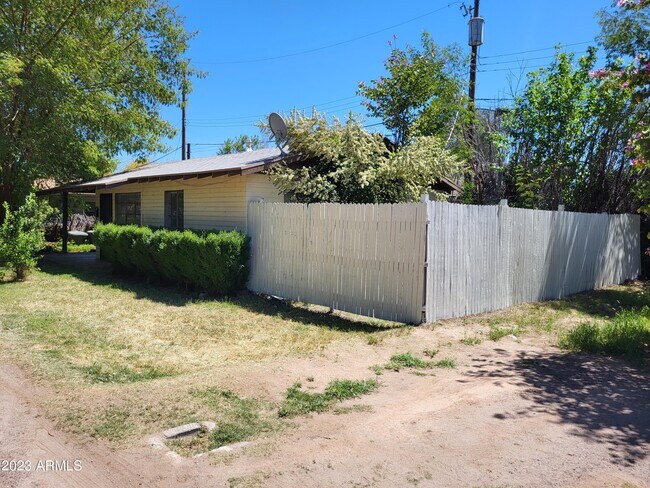 Building Photo - 4138 N 17th St