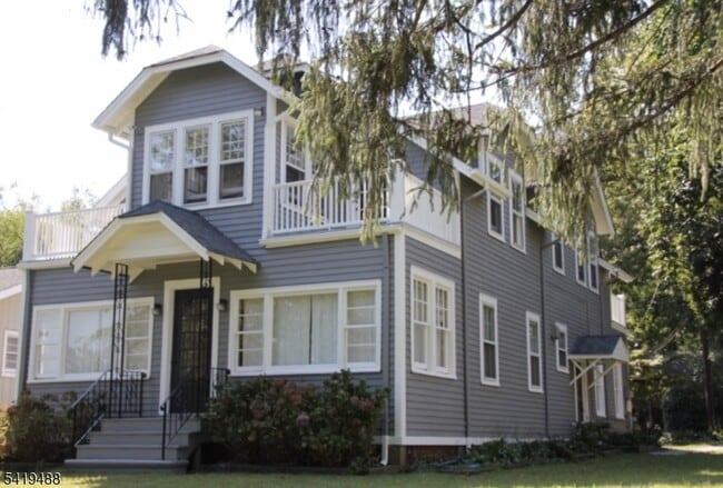 Building Photo - 20 Seneca Trail