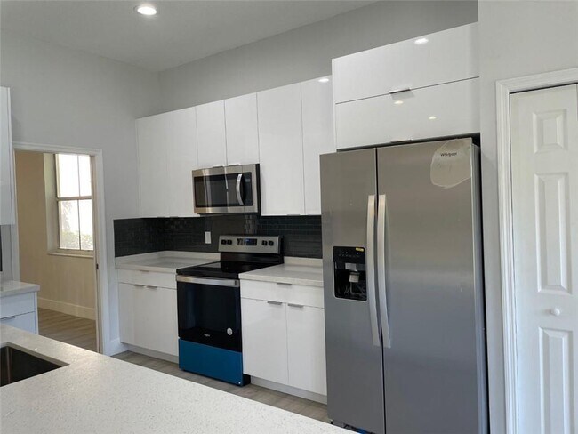 Building Photo - 4293 Laurel Ridge Cir