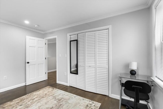 Building Photo - 77 Cedar St