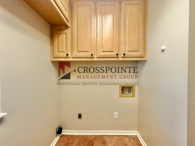 Building Photo - 3308 Moss Glen