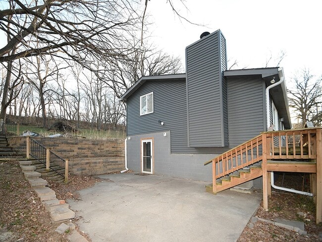 Building Photo - 4640 Washington Ave