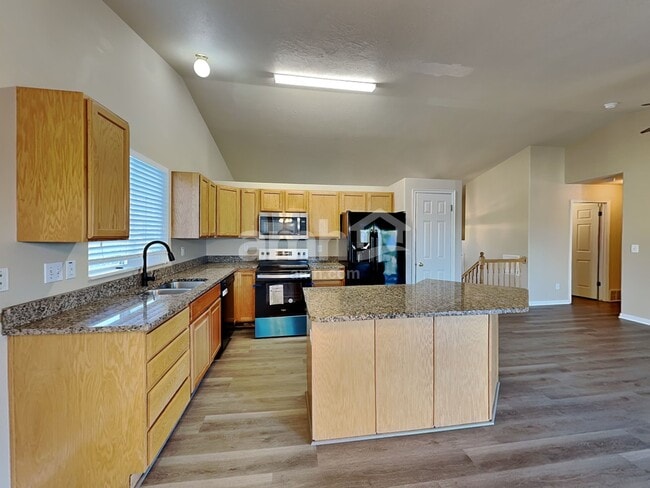 Building Photo - 2848 W 2125 S