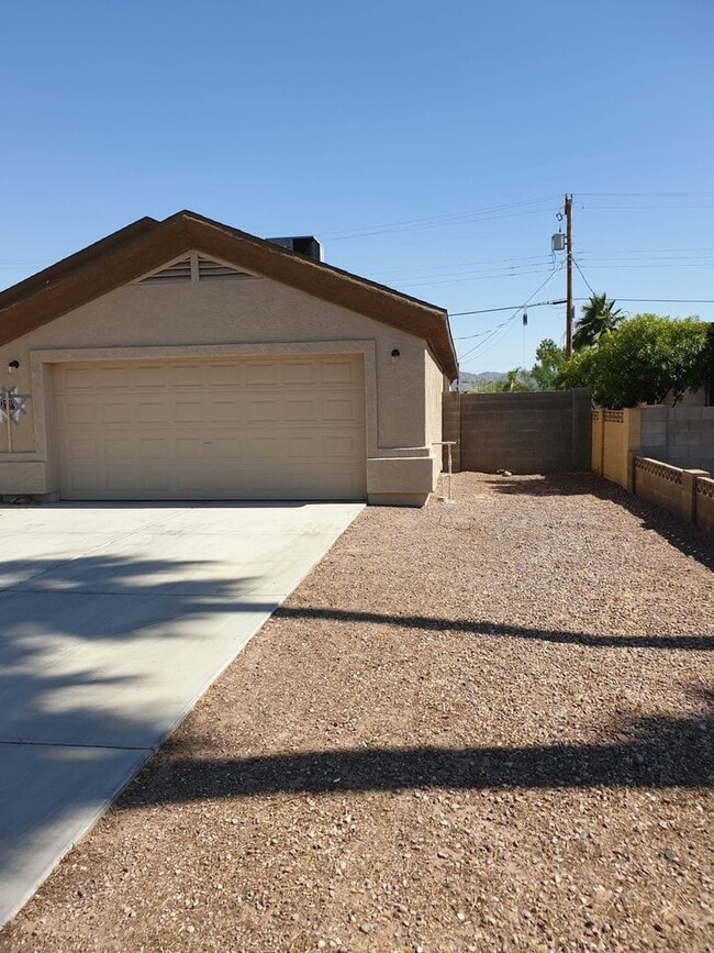 Building Photo - Charming 3BR House in Phoenix