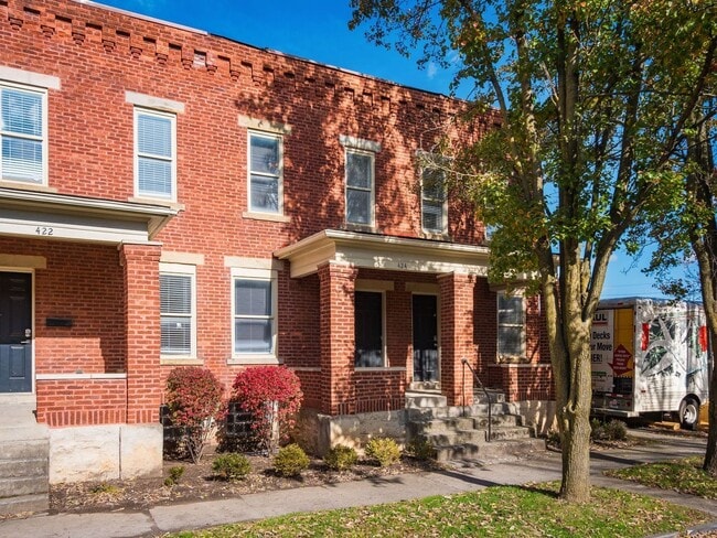 Building Photo - 421 E Mithoff St