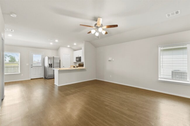 Building Photo - 363 Cumberland Forest Dr