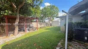 Building Photo - 3610 SW 39th Ave