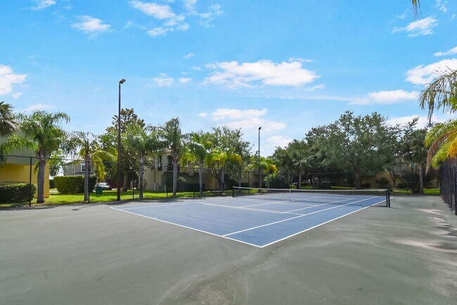 Building Photo - 2005 Mariposa Vista Ln