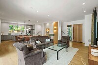 Building Photo - 1510 Newton St