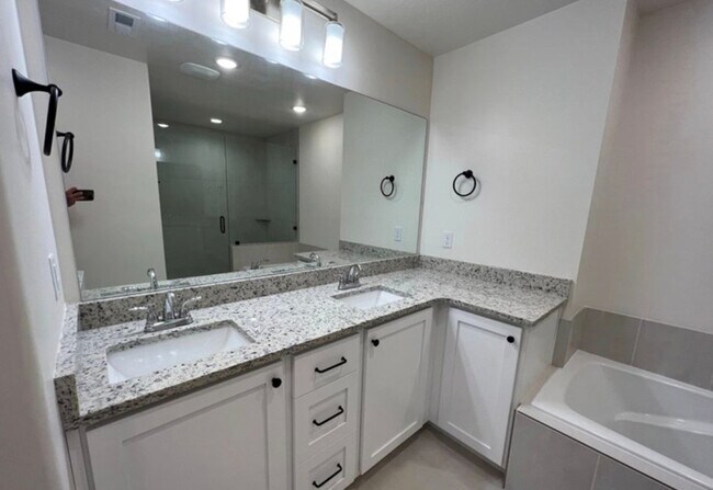 Building Photo - 383 S 650 E