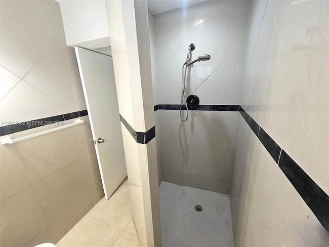 Building Photo - 10790 SW 46th St