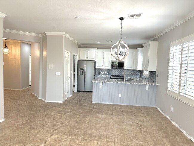 Building Photo - 1719 W Owens Way