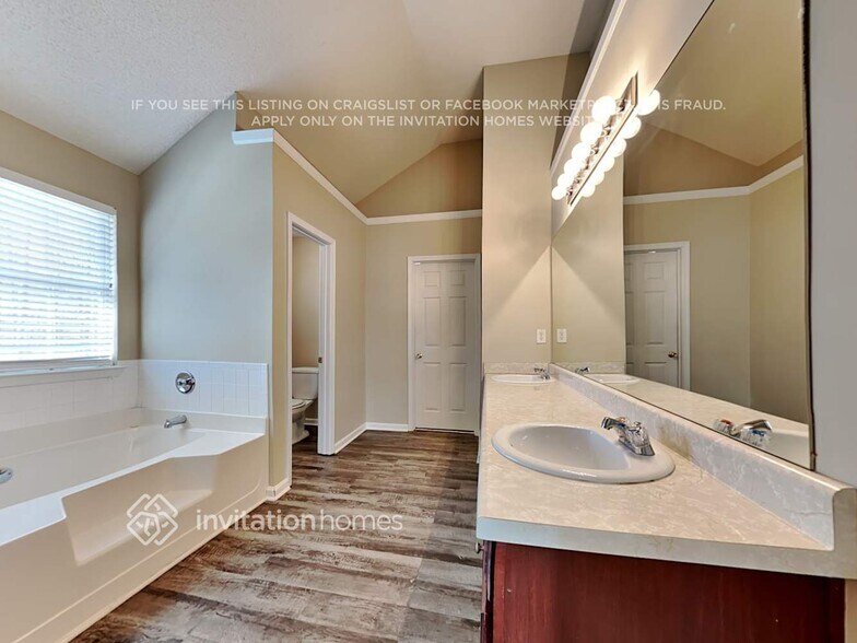 Building Photo - 670 Wild Boar Ct