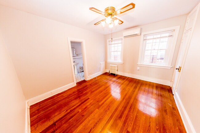 Bedroom 2 - 503 N Arthur Ashe Blvd