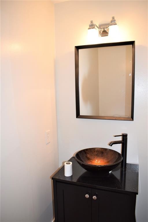 Building Photo - 600 Wilcrest Dr