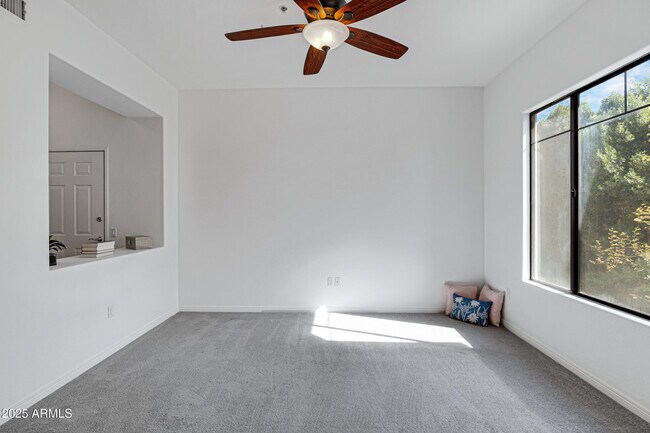 Building Photo - 2989 N 44th St