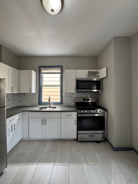 Building Photo - 107 Wilkinson Ave