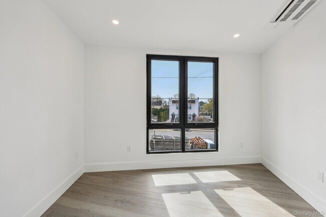 Building Photo - 325 Manville Rd