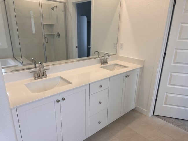 Building Photo - 10224 Sesti Wy