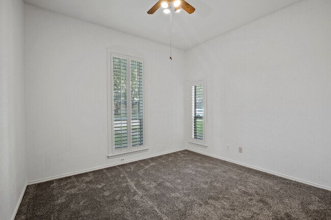 Building Photo - Amazing Layout Garland RISD