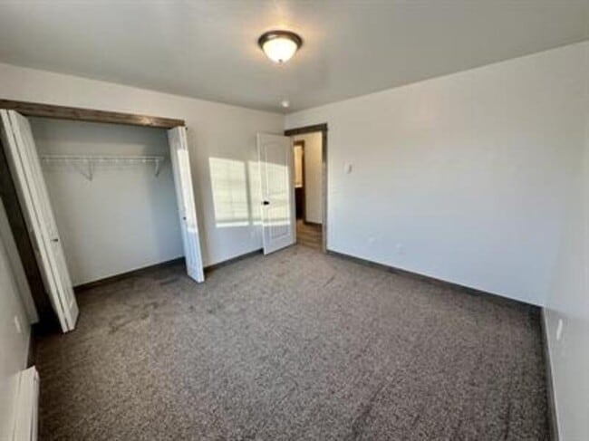 Building Photo - 59 Dunbar Ave