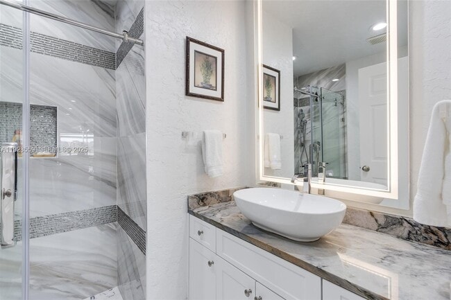 Building Photo - 11115 Boca Woods Ln