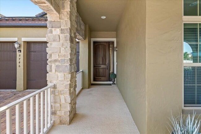 Building Photo - 8746 Crescendo Ave